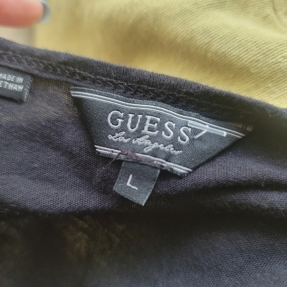 GUESS Cut Out Tank Top Size Large in Black - Picture 7 of 7